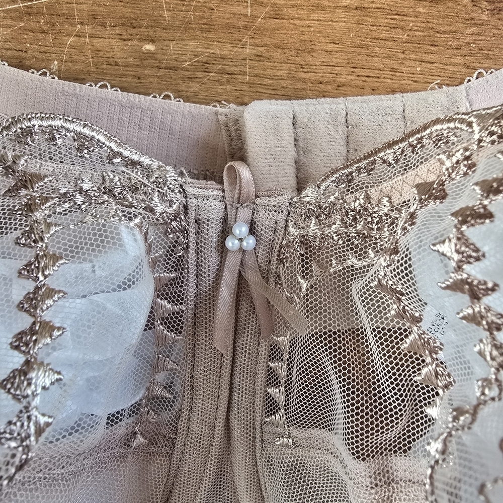 Wacoal Ultimate Lift Women's Sheer Lace Bra - Beige - Picture 5 of 10